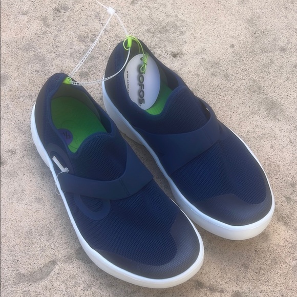 OOFOS OOMG Men's Low Mesh Navy White Recovery Slip on Sneaker Size 11.5 NWT